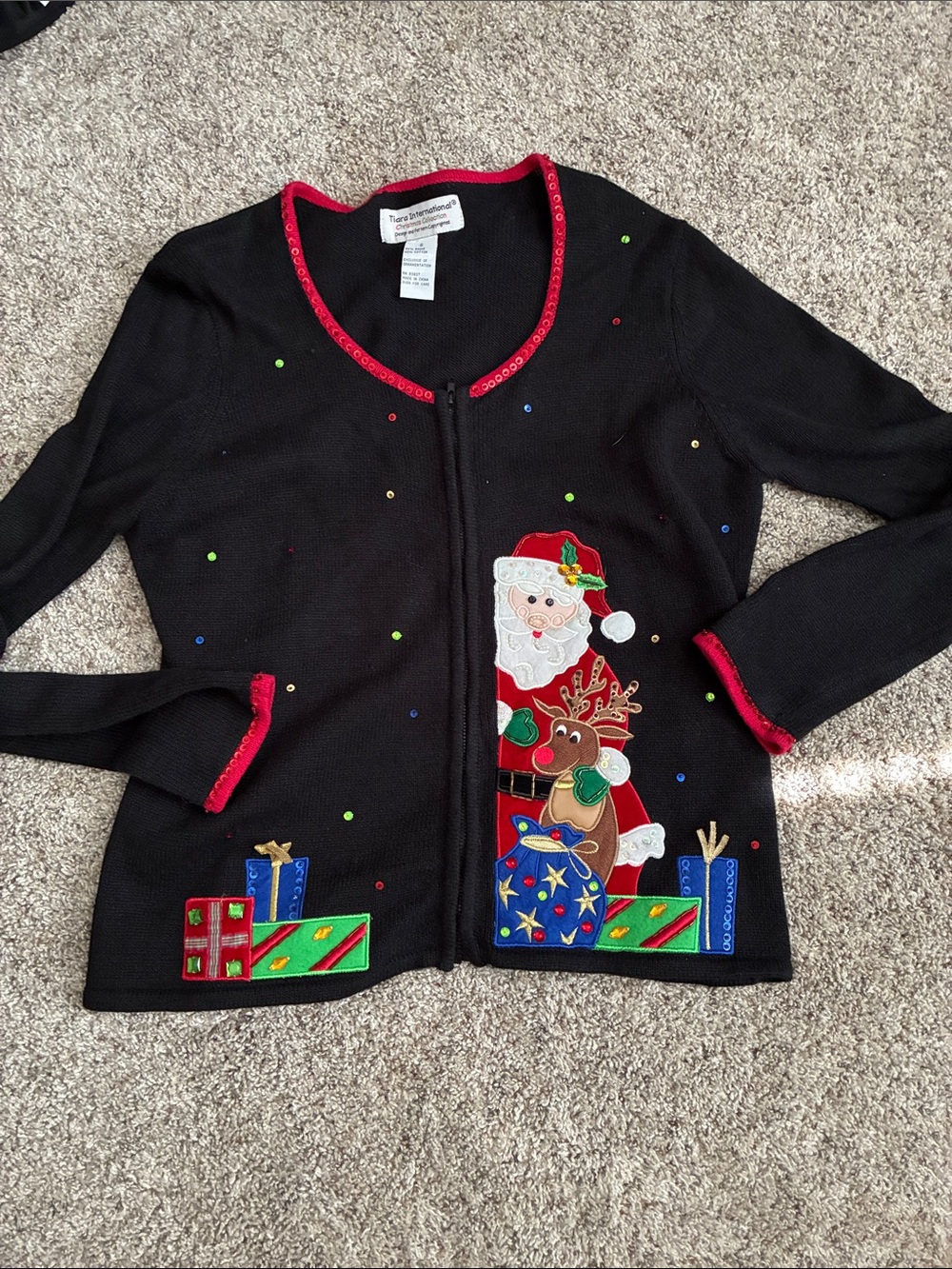 Tiara International Vintage Christmas Sweater